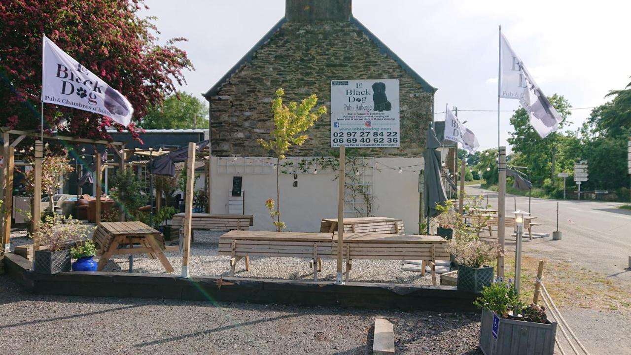 Le Black Dog Pub *